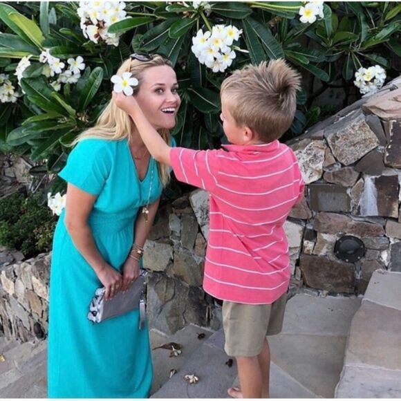 Draper James Short Flutter Sleeve Smocked Waist V Neck Maxi Dress Mint XSmall - Picture 9 of 9